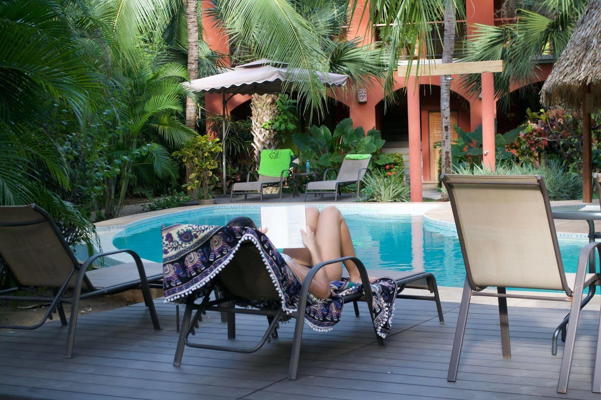Hotel Cantarana Playa Grande Exterior photo